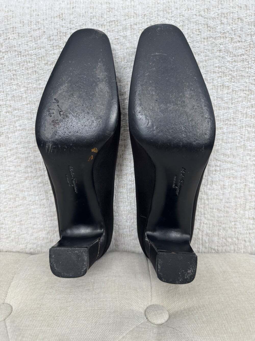 Salvatore Ferragamo 1990s Vintage Black Satin Pumps with Rhinestone Heel Trim S7 - Picture 10 of 15